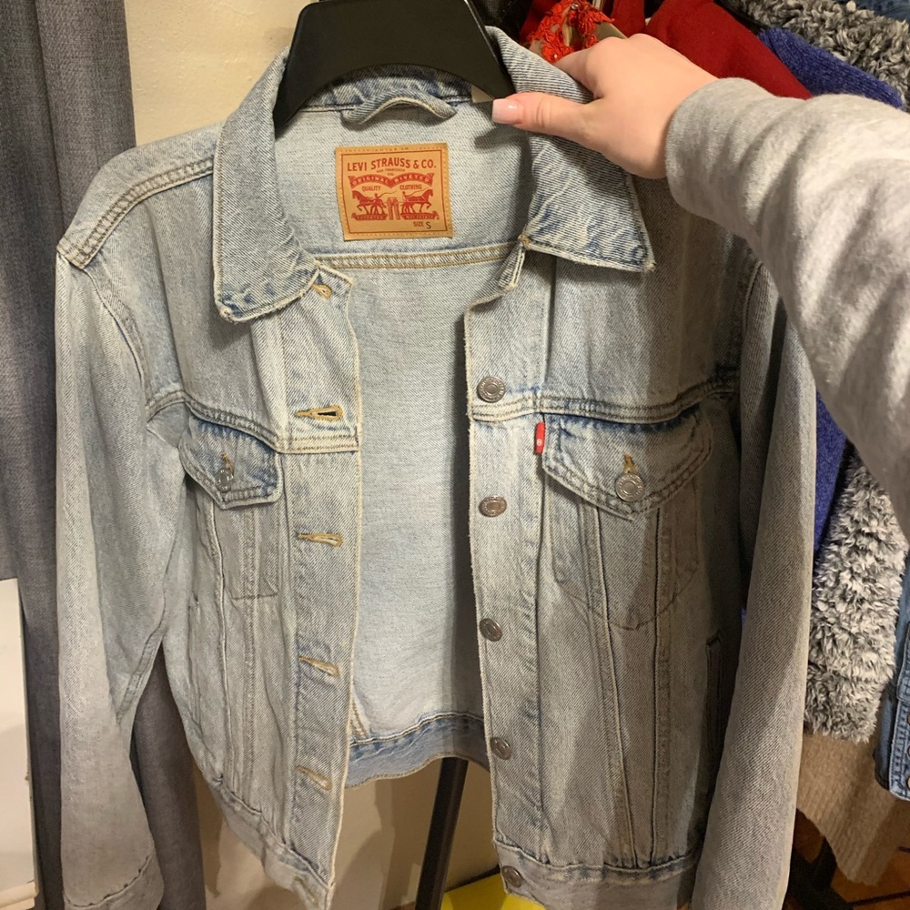 levi denim jacket